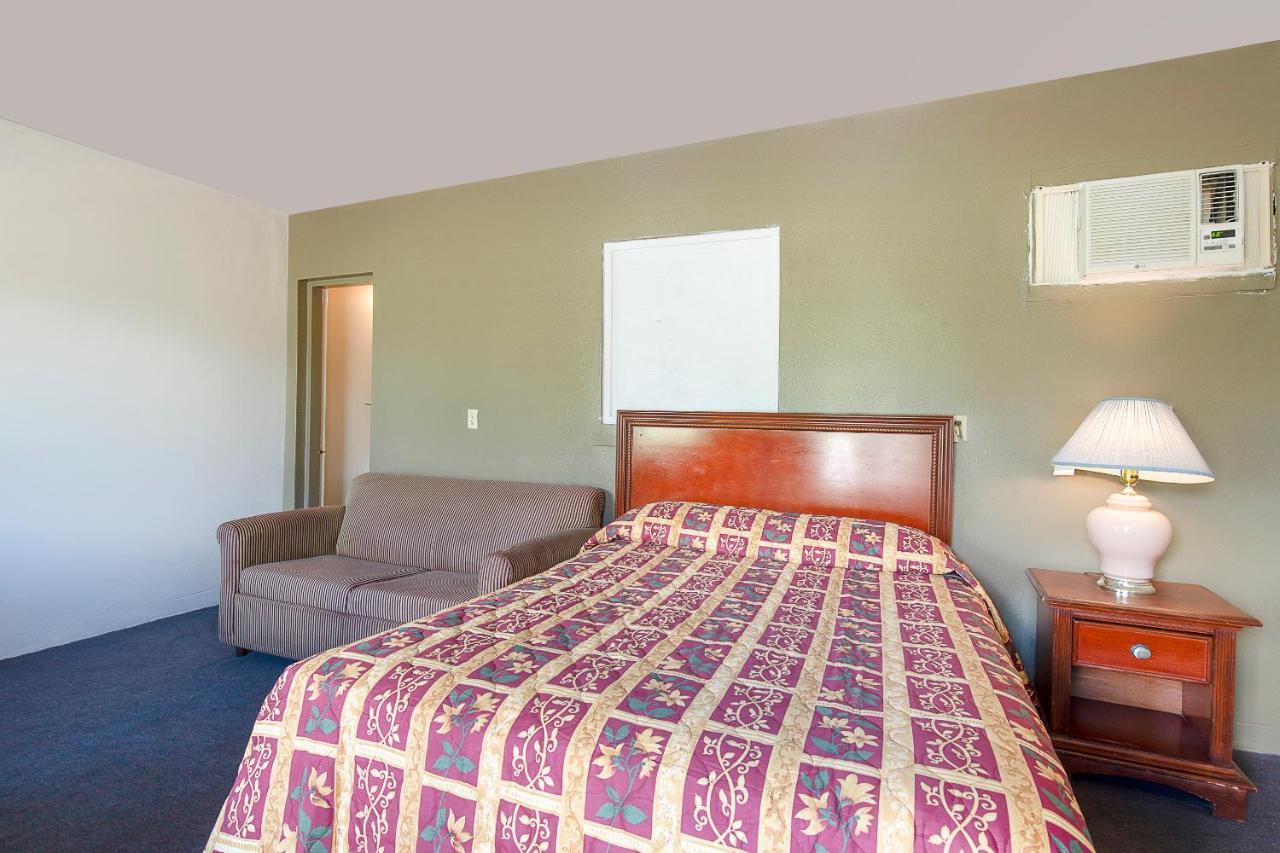 Hotel O Near Fanning Springs State Park Us Hwy 98 Old Town Luaran gambar