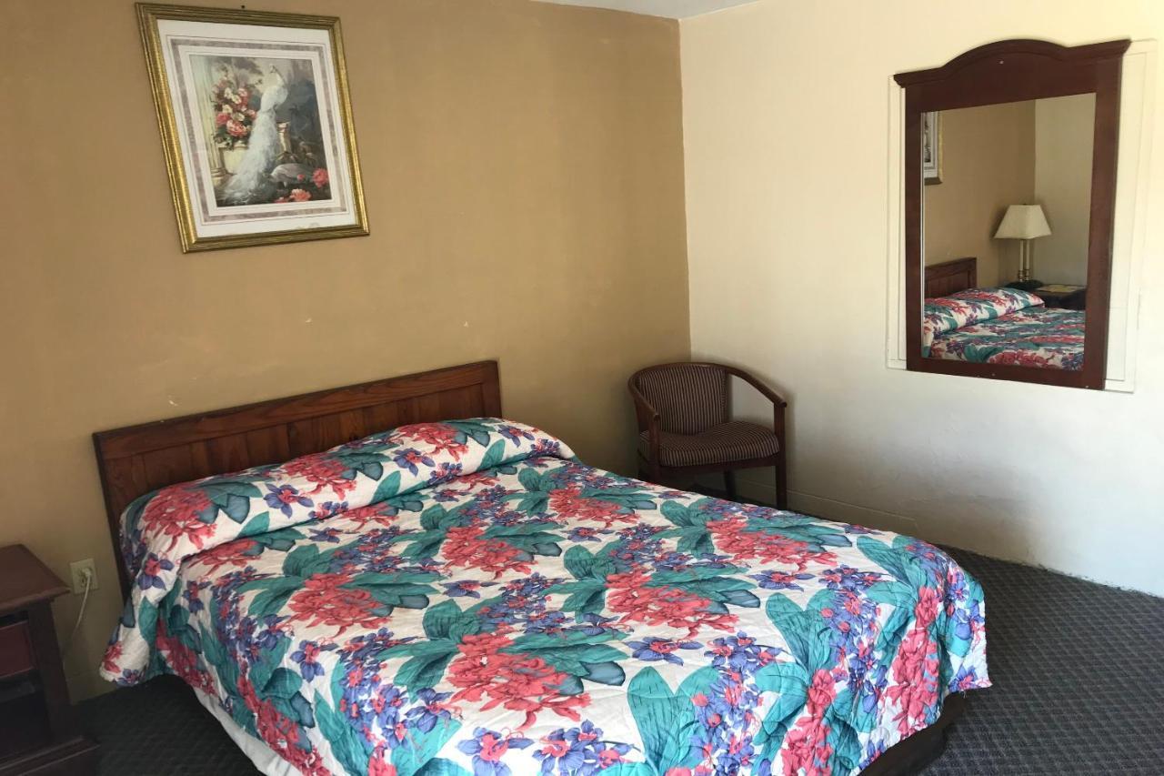 Hotel O Near Fanning Springs State Park Us Hwy 98 Old Town Luaran gambar