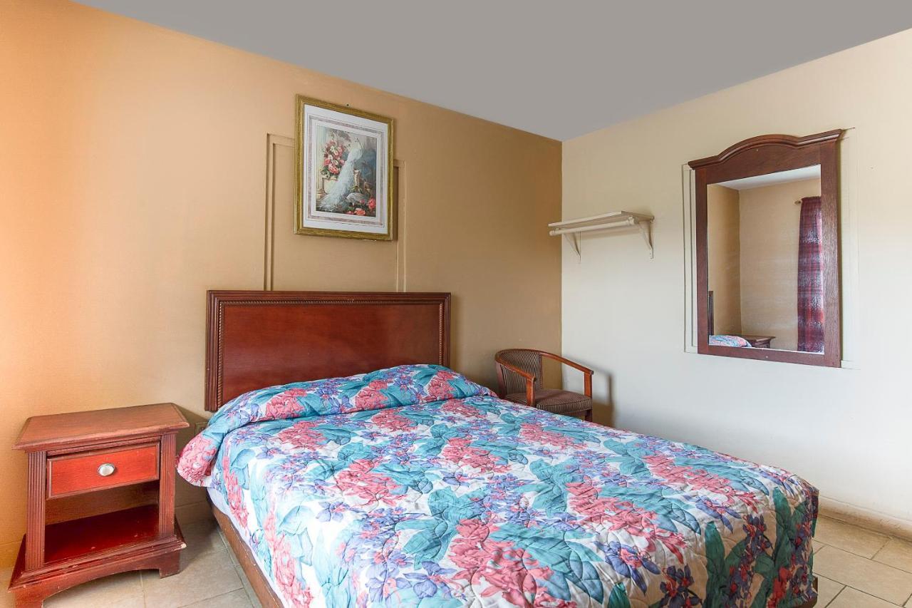 Hotel O Near Fanning Springs State Park Us Hwy 98 Old Town Luaran gambar