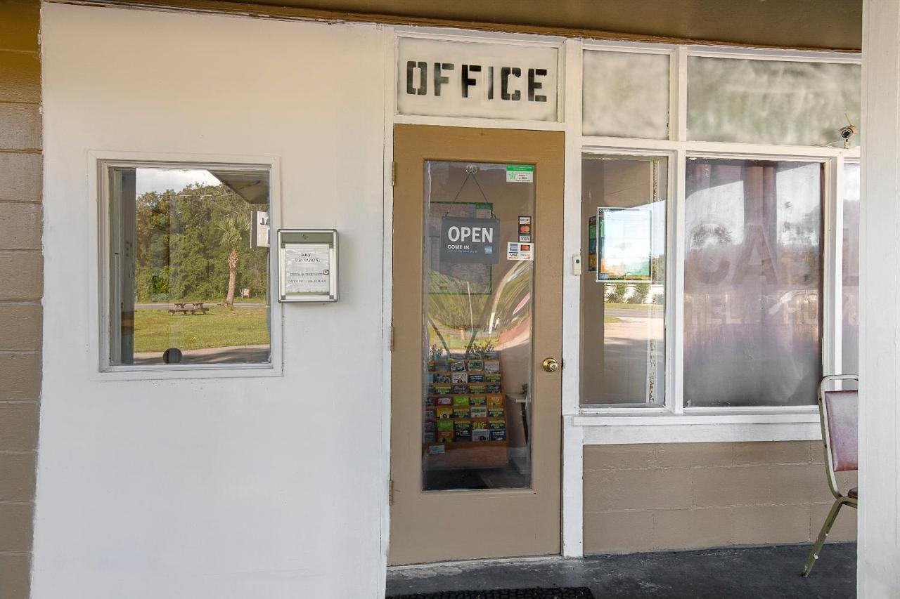 Hotel O Near Fanning Springs State Park Us Hwy 98 Old Town Luaran gambar