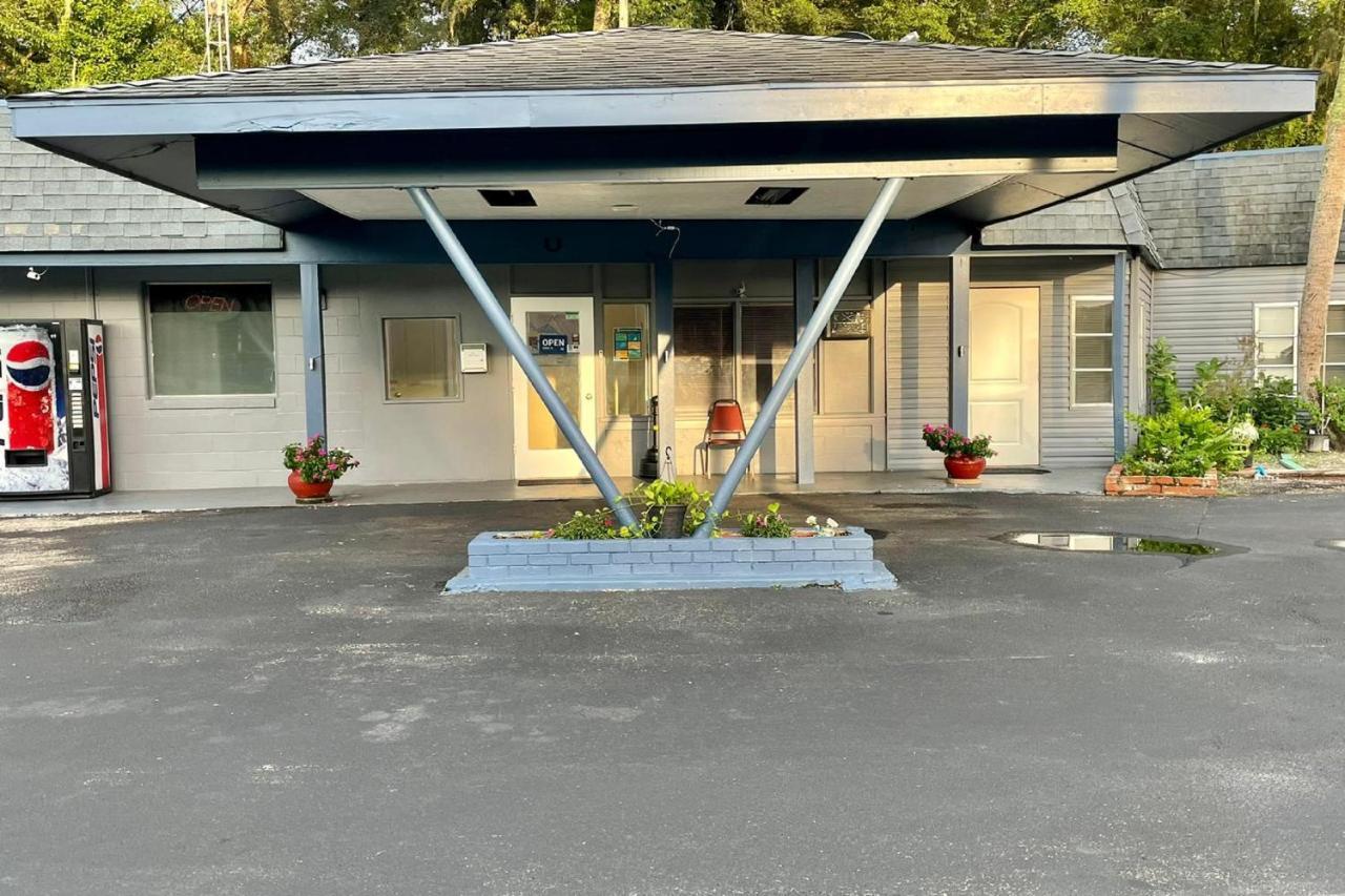 Hotel O Near Fanning Springs State Park Us Hwy 98 Old Town Luaran gambar